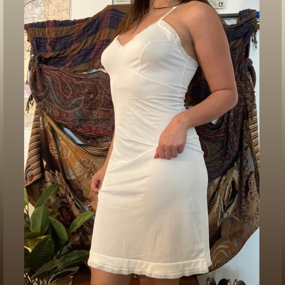 Silk vintage cream lace trim
#CottageCore #coquette #Vintage #fairy
#dateoutfit